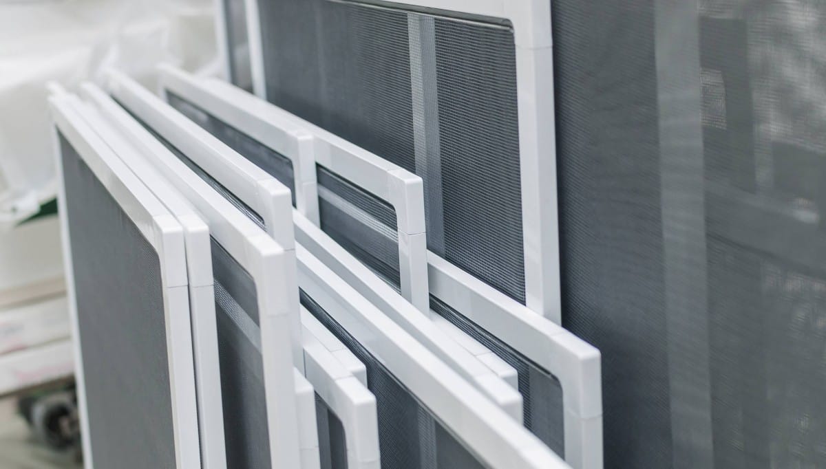 Çərçivəli pəncərə setkaları — alüminium çərçivə, sıx fiberglas tor